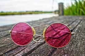 rose-colored glasses rose-colored glasses